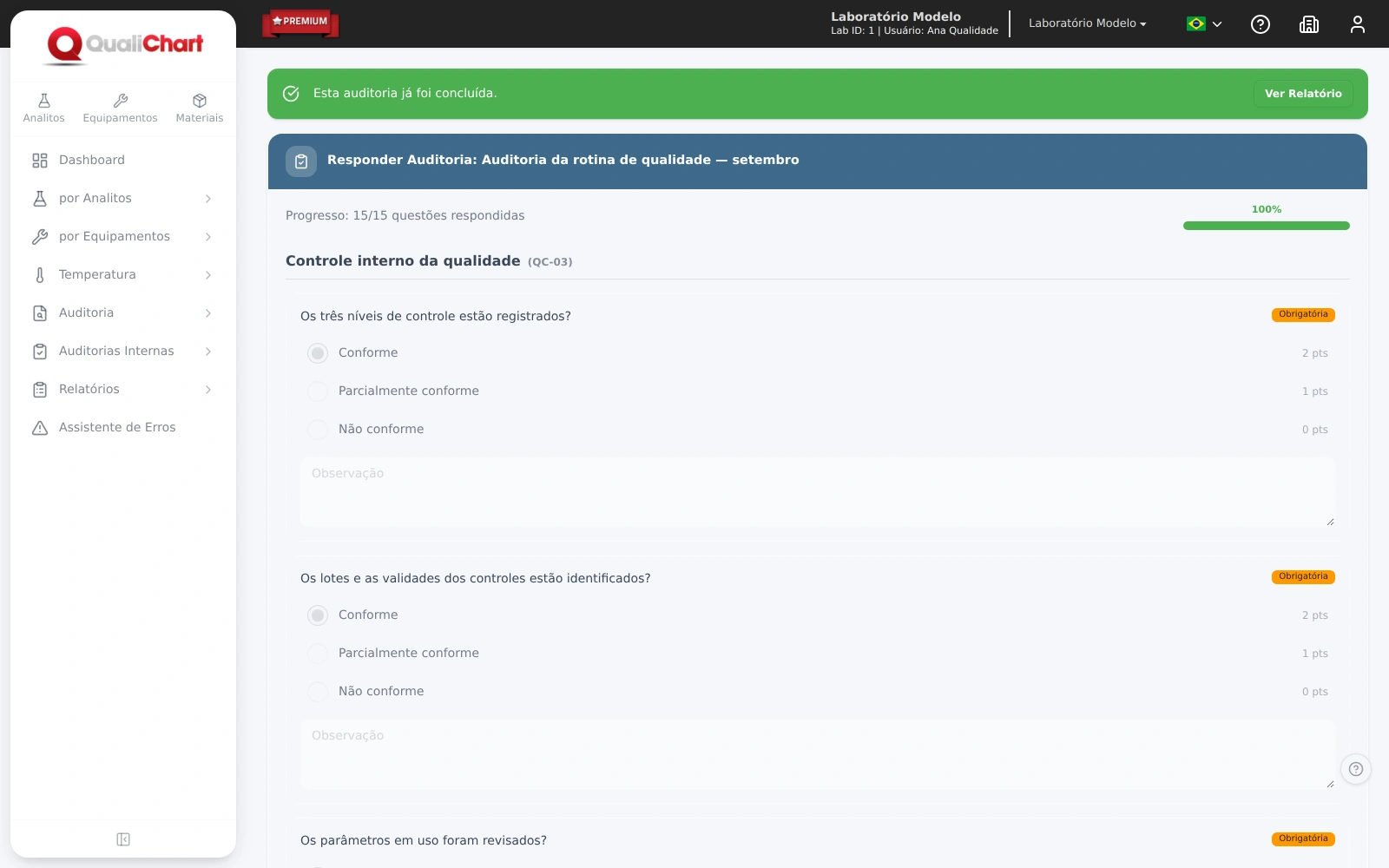 Auditoria em andamento com questões por categoria, opções de resposta, pontos e campo de observação